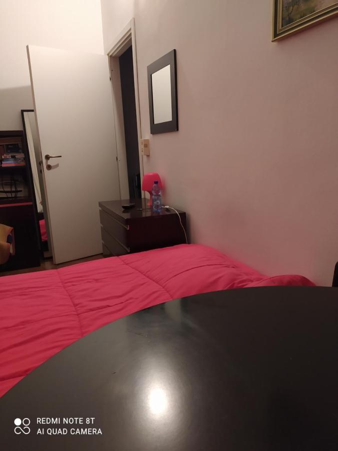 1Room In Milán Exteriér fotografie